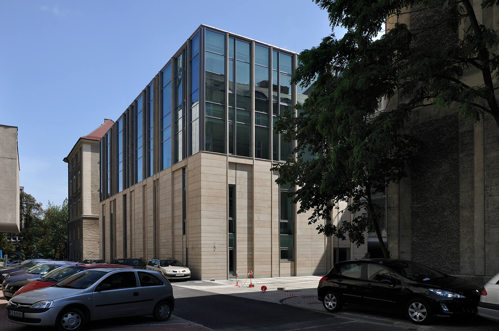 Biblioteka UAM - Projekt biblioteki Poznań - Architekci Neostudio